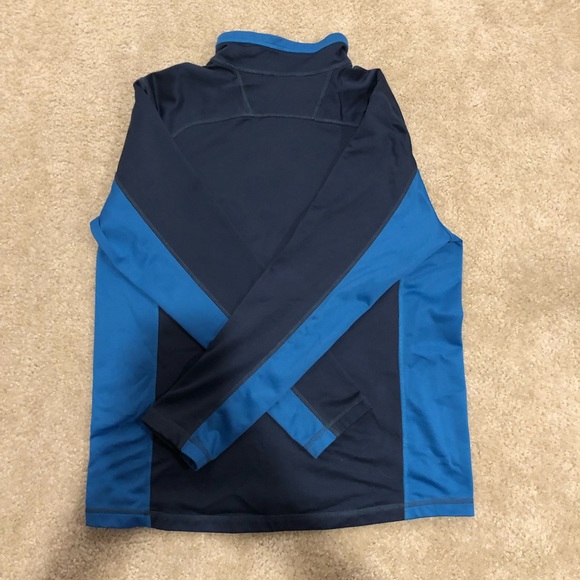 Men’s Blue NorthFace Pullover - Picture 5 of 5